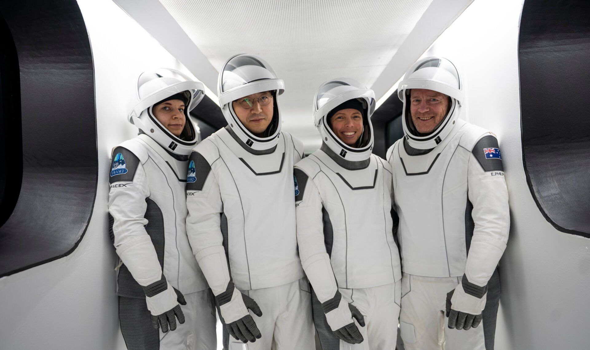 imageSpaceX Polar Orbit