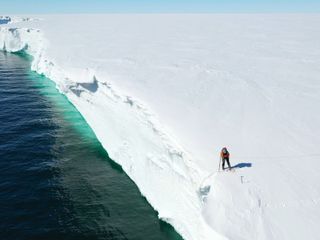 thumbnail - Iceberg Formation